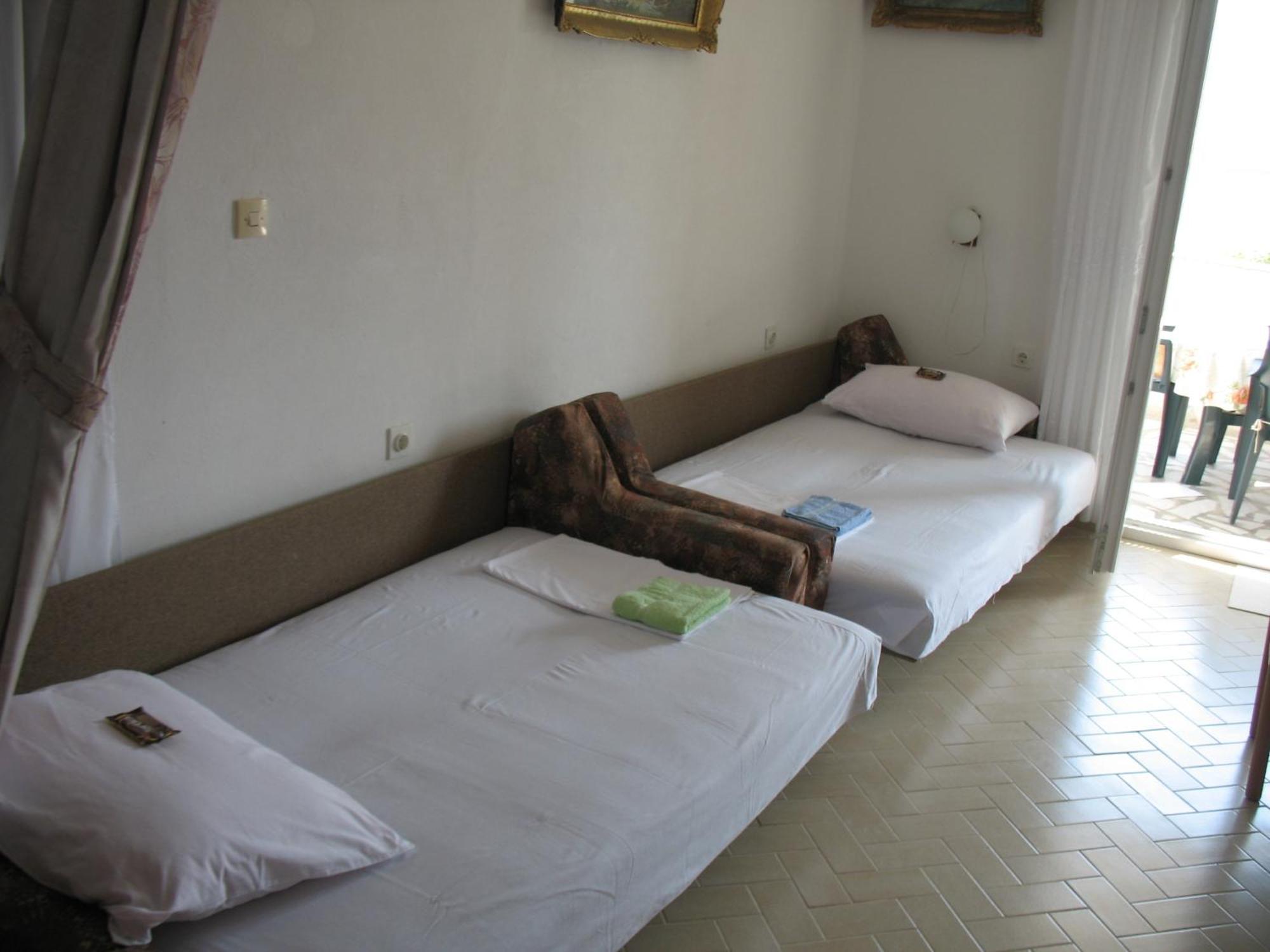 Apartments Vera Pag Town Zewnętrze zdjęcie