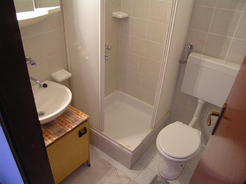 Apartments Vera Pag Town Pokój zdjęcie